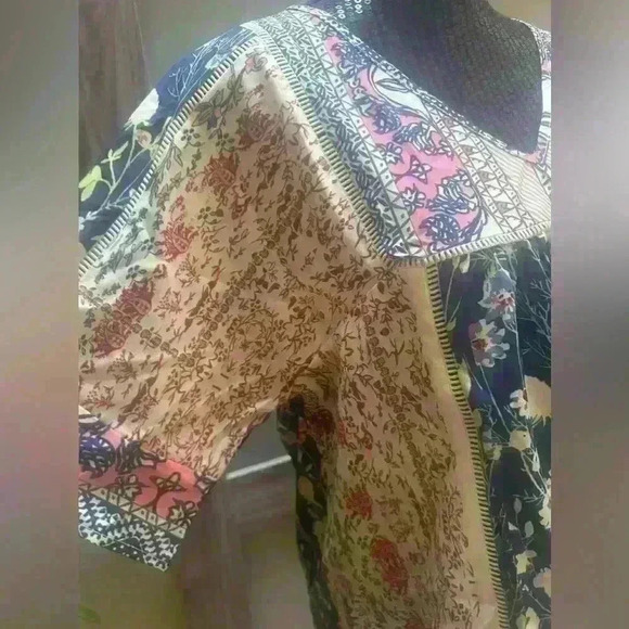 C.O.Z.Y Boho patchwork blouse NWT Size M. 💖 - Picture 4 of 5